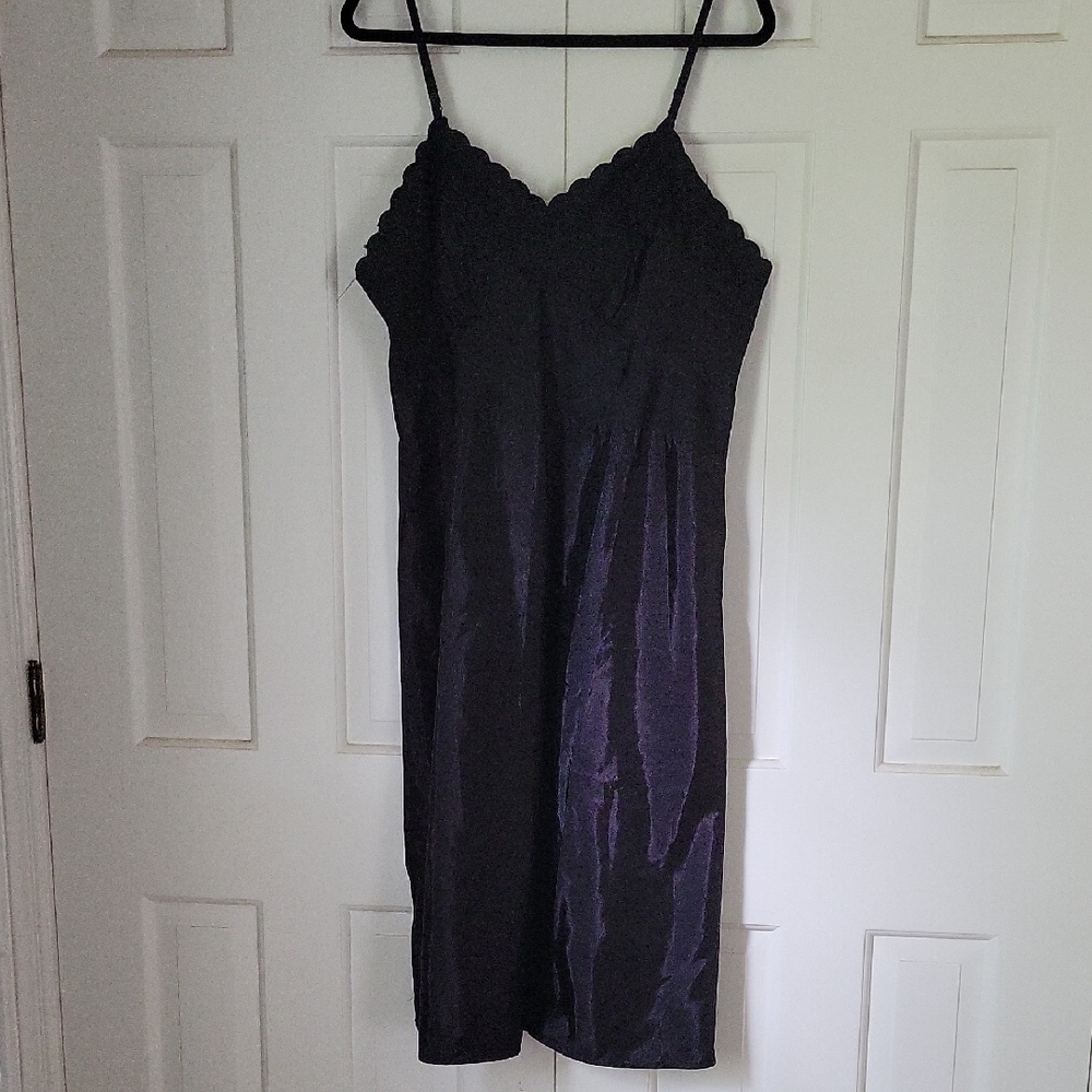 Vintage Womens Black Slip By Loomcraft Sz 40Eu Sz M Embroidered Babydoll